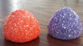 Make gumdrop Christmas tree ornaments in a variety of colors.